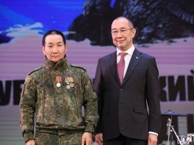 На Антифашистском форуме в Якутске наградили участников специальной военной операции