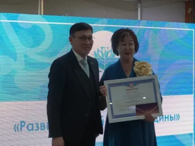 Педагогу из Таттинского района вручили премию имени Николая Афанасьева