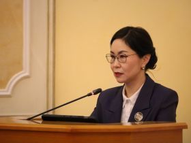 В Якутске наградили лучших сотрудников ЗАГС по итогам 2025 года