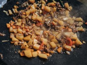 Фоторепортаж с фестиваля-конкурса «Полевая кухня» в Якутске
