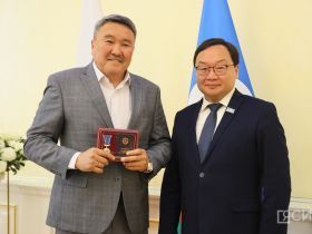 Государственные награды вручили медицинским работникам Якутии