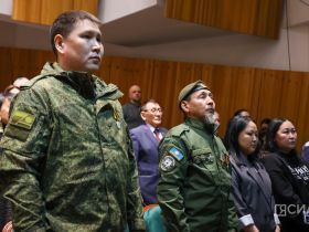 В День защитника Отечества в Якутске вручили знаки «Сердце патриота»