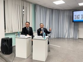 Языковые проекты представили на съезде учителей Якутии