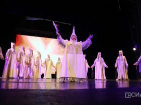 На открытии Декады Олонхо наградили лучших носителей традиционной культуры