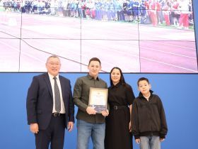 В Якутске состоялось торжественное собрание профсоюзного актива республики