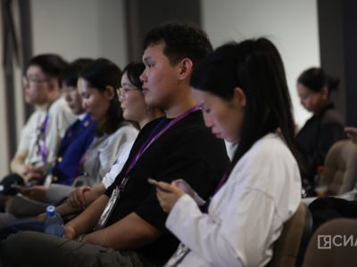 В Якутске опросили разновозрастных коллег об отношении друг к другу