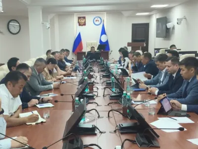 В Якутии вручили госнаграды ДНР за вклад в восстановление и поддержку участников СВО