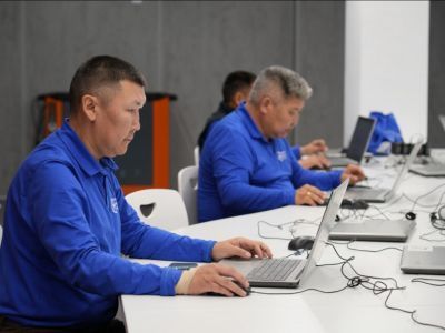 Курсанты кадровой программы «Якутия – Земля героев» активно готовят проекты к защите