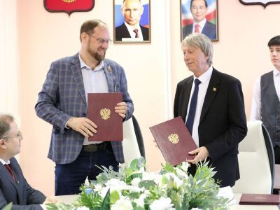 «Полюс Алдан» и Алданский техникум подписали соглашение о подготовке кадров