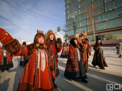 В Якутске состоялось десятое шествие в национальных костюмах народов республики