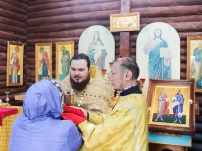 В колонии-поселении проведена Божественная литургия