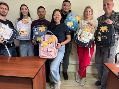 Сотрудники «Полиметалла» помогли собраться в школу