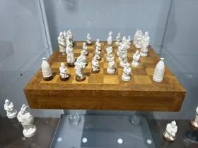 В Якутске открыли выставку «Шахматы поставлены, игра начнется завтра»