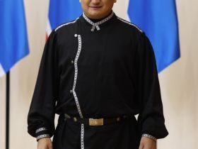 Носителям традиционной культуры вручили стипендии главы Якутии