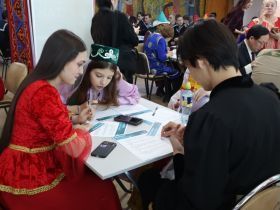 Около 140 человек написали юбилейный этнографический диктант в Якутске