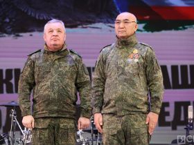 На Антифашистском форуме в Якутске наградили участников специальной военной операции