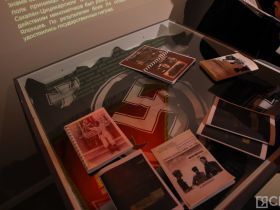 Работы фронтовых фотографов и художника показали в Якутске