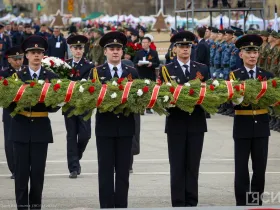 В Якутске провели акцию «Поклонимся великим тем годам» в честь 81-й годовщины Победы