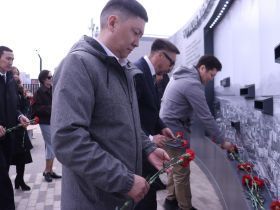 В Якутске почтили память экс-министра связи Александра Борисова