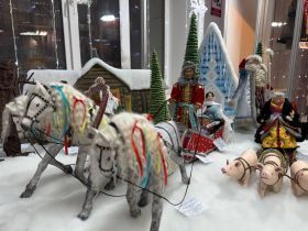 В Якутске открылась выставка «Бал снежной долины»