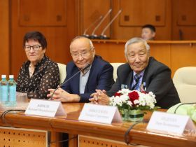 В Якутии вручили государственные награды многодетным матерям