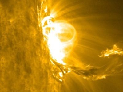 Длительная магнитная буря обрушится на Землю