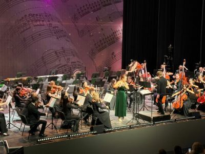 Скрипка, флейта, труба и оркестр: лауреаты престижных конкурсов выступили в Якутске