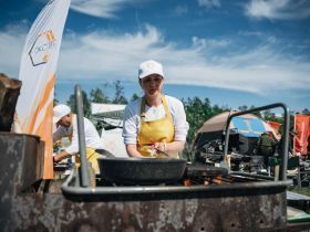 Фоторепортаж с фестиваля-конкурса «Полевая кухня» в Якутске
