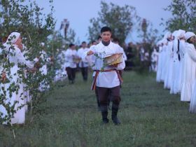 В Якутске на Ысыахе Туймаады состоялся обряд встречи солнца