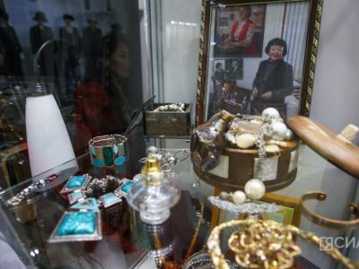 В Якутске отметили день рождения основателя музея музыки и фольклора Аизы Решетниковой