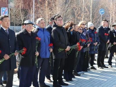 В Якутске почтили память Ильи Винокурова