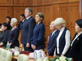 Глава Якутии вручил государственные награды
