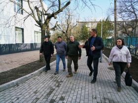 Юрий Трутнев проверил работу якутских специалистов в Докучаевске
