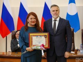 Государственные награды вручили медицинским работникам Якутии