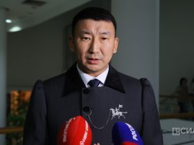 На открытии Декады Олонхо наградили лучших носителей традиционной культуры