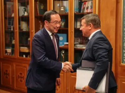 Айсен Николаев провёл рабочую встречу с главой Алданского района
