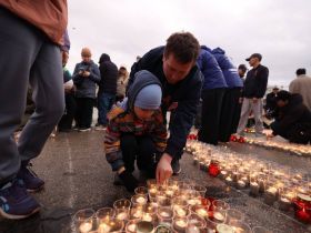 В Якутске прошла акция «Свеча памяти», посвященная 81-й годовщине Победы