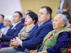 Пленарное заседание гражданского форума – 2025 открылось в Якутске