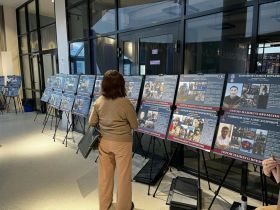 В центре «Патриот» Якутска открыли выставку «Боевая слава семьи»