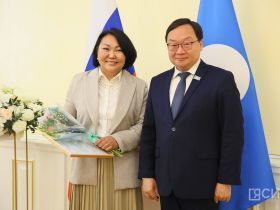 Государственные награды вручили медицинским работникам Якутии