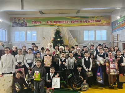 Алмазэргиэнбанк вместе с клиентами и партнёрами подарил новогоднее чудо детям коррекционной школы