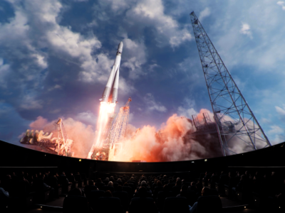 В День космонавтики Сбер устроил премьерный показ иммерсивного фильма «Шаг в бесконечность»