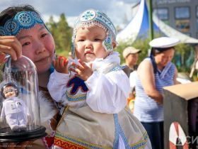«Кындыкан, ракета и синий трактор»: в Якутске состоялся парад колясок