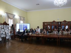 В Якутии выпустили электронную книгу о спектаклях Андрея Борисова в Русском театре