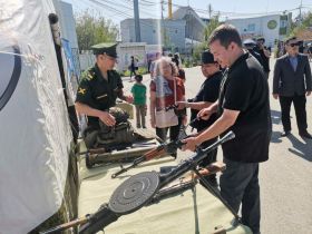 В Парке культуры и отдыха Якутска начал работу пункт отбора граждан на военную службу по контракту