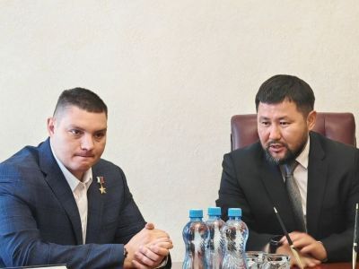 Герой России Николай Соболев начал стажировку в мэрии Якутска