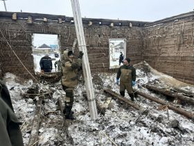 Более 50 семьям Хангаласского улуса помогли отряды Молодежного десанта