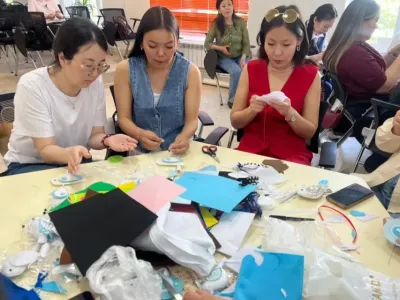 Сотрудники дошкольных учреждений Якутии сделали обереги для участников СВО