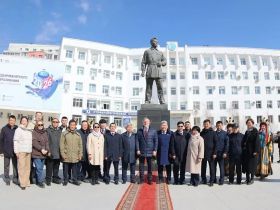 В Якутске студентам вручили сертификаты на премию имени Аммосова 