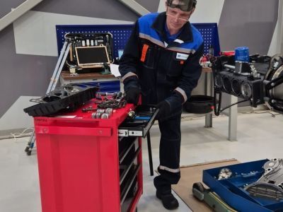 Участник СВО Дмитрий Килигин представил Якутию на чемпионате «Абилимпикс»